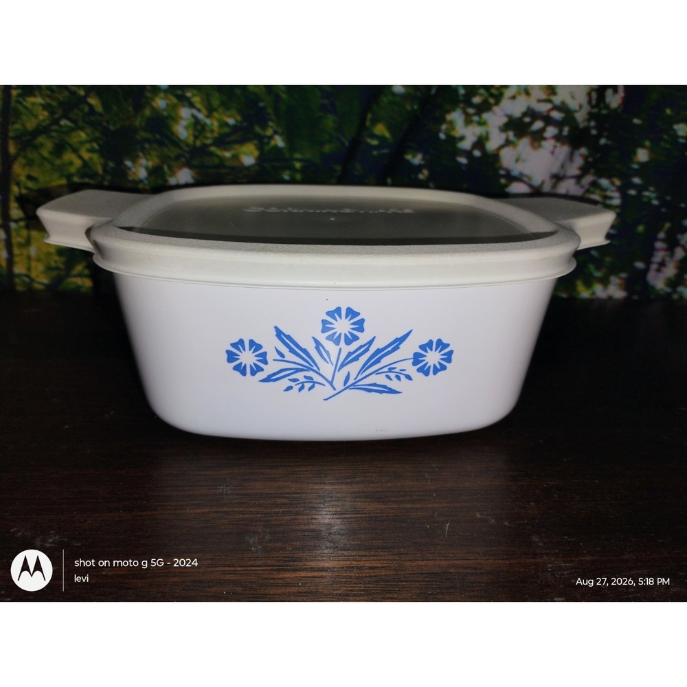 Blue Cornflower Corning Ware 1 3/4 Qt # P-1 3/4-B Casserole/ Plastic Lid Perfect